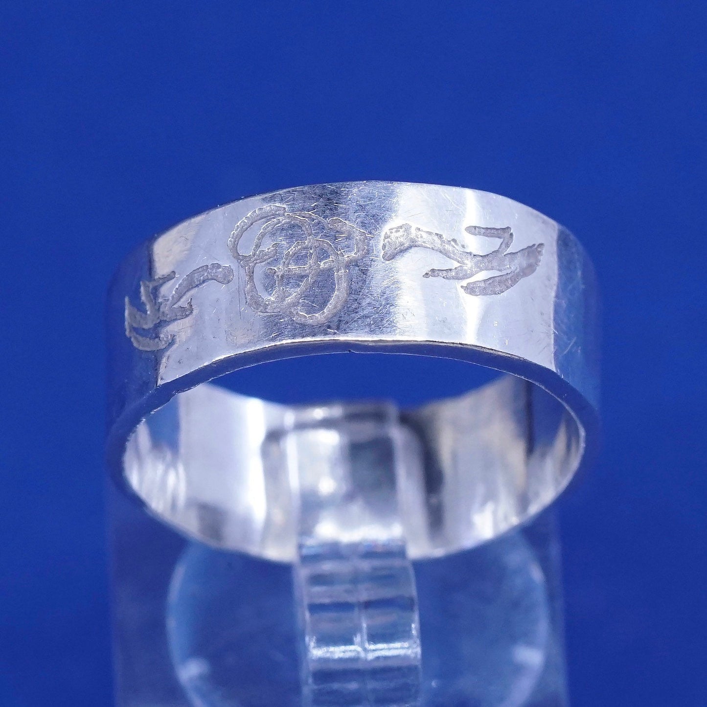 Size 8.5, vtg Sterling silver handmade ring, 925 band w/ Hammered texture