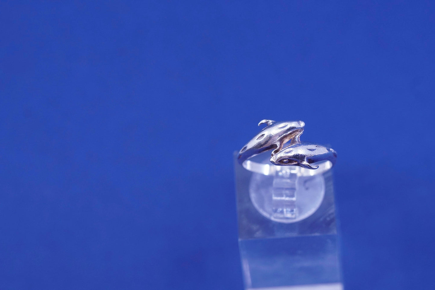Size 7, vintage sterling silver handmade ring, 925 dolphin wrap band