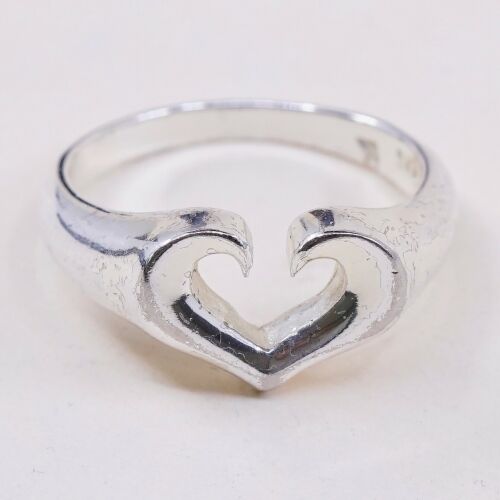 Size 8, Vtg Sterling Silver Handmade Ring, 925 Silver Modern Band W/ Heart