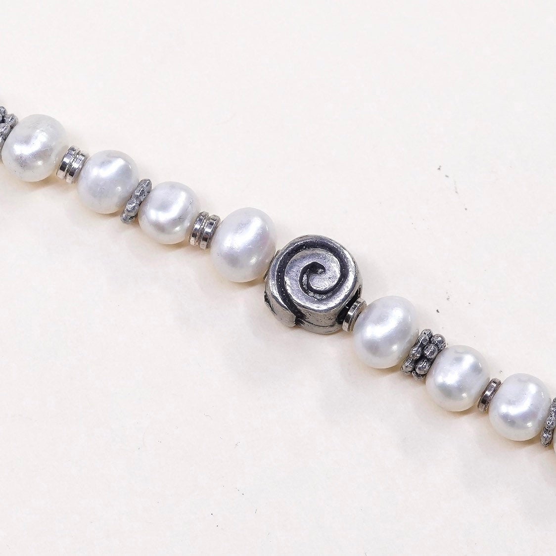 6.5", VTG handmade bracelet, pearl beads with 925 beads and toggle closure