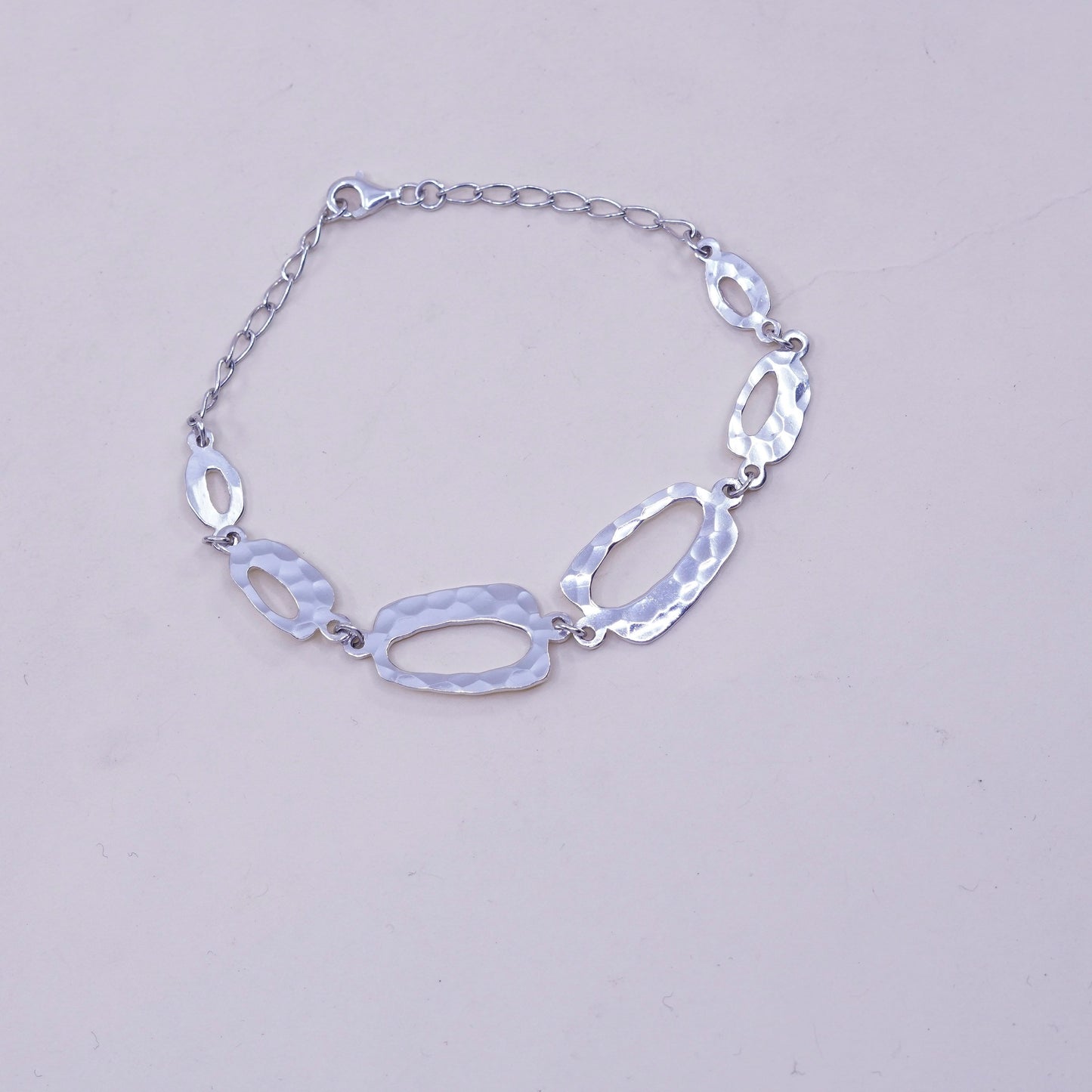 7.75”, vtg sterling silver charm bracelet, 925 hammered textured circle chain