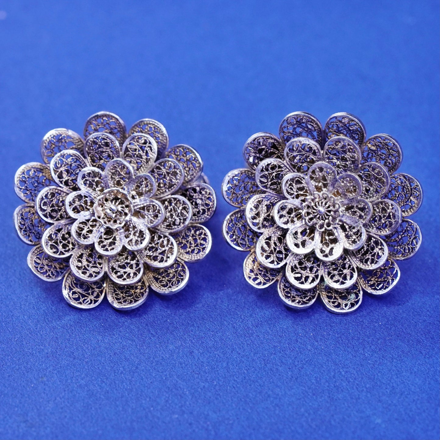 vtg gold Sterling silver handmade earrings, filigree 925 flower screw back
