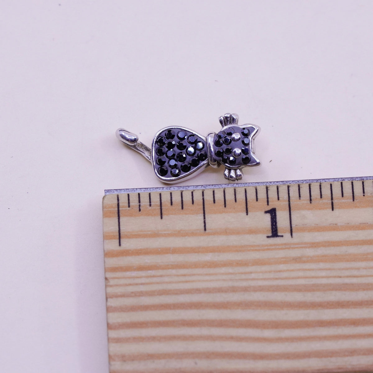 Vintage Sterling silver handmade pendant, 925 kitty cat with black crystal