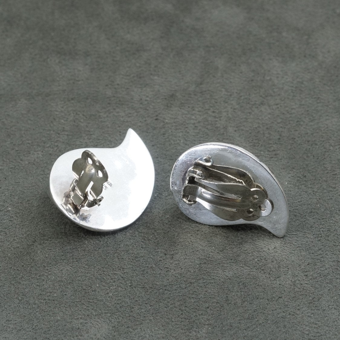 Vintage Zina modern Sterling silver handmade clip on, 925 ribbed earrings