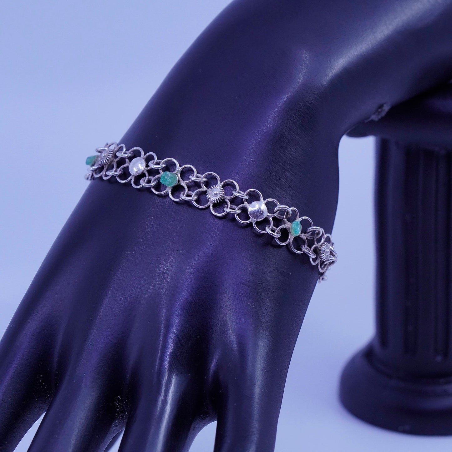 6.75”, vintage Sterling 925 silver bracelet with clover links and peridot