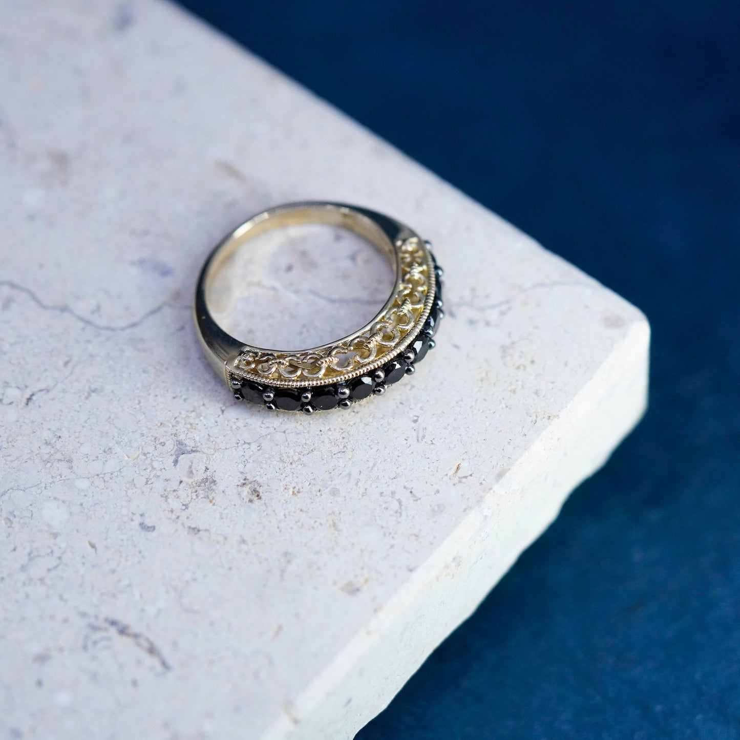 Size 7, Vintage Sterling silver ring, vermeil gold over 925 band with obsidian