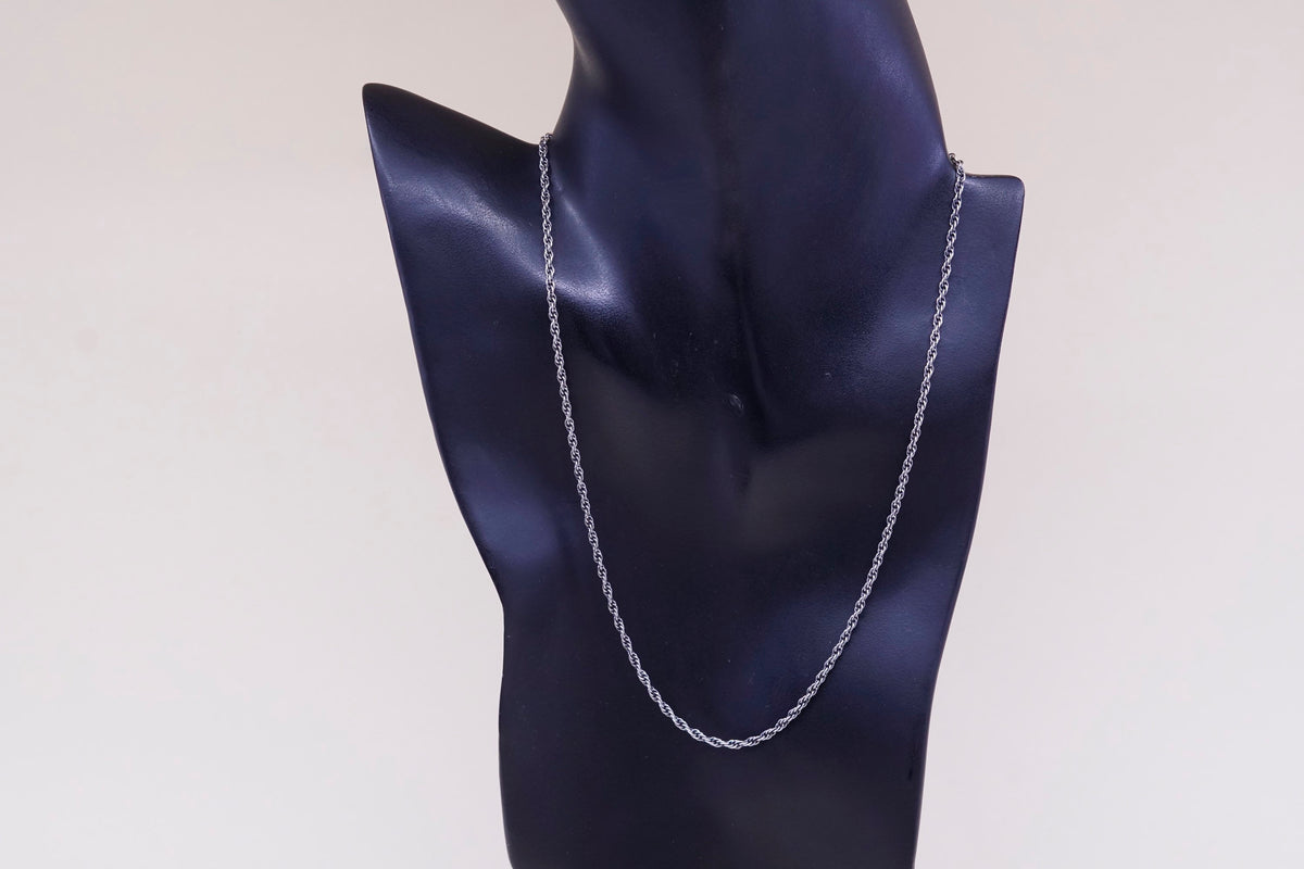 18”, vtg Sterling silver necklace, Italy 925 silver Singapore rope chain