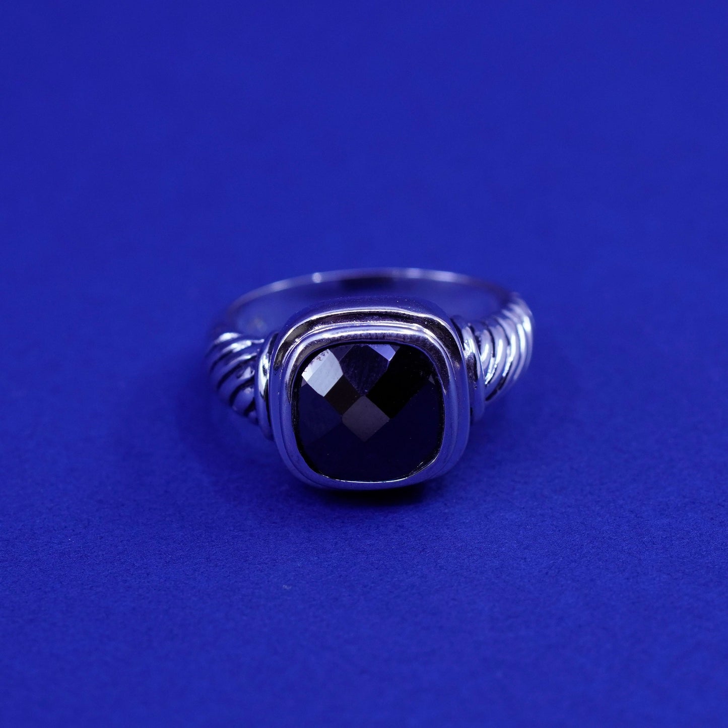 Size 8.5, vintage modern Sterling silver handmade ring with hematite