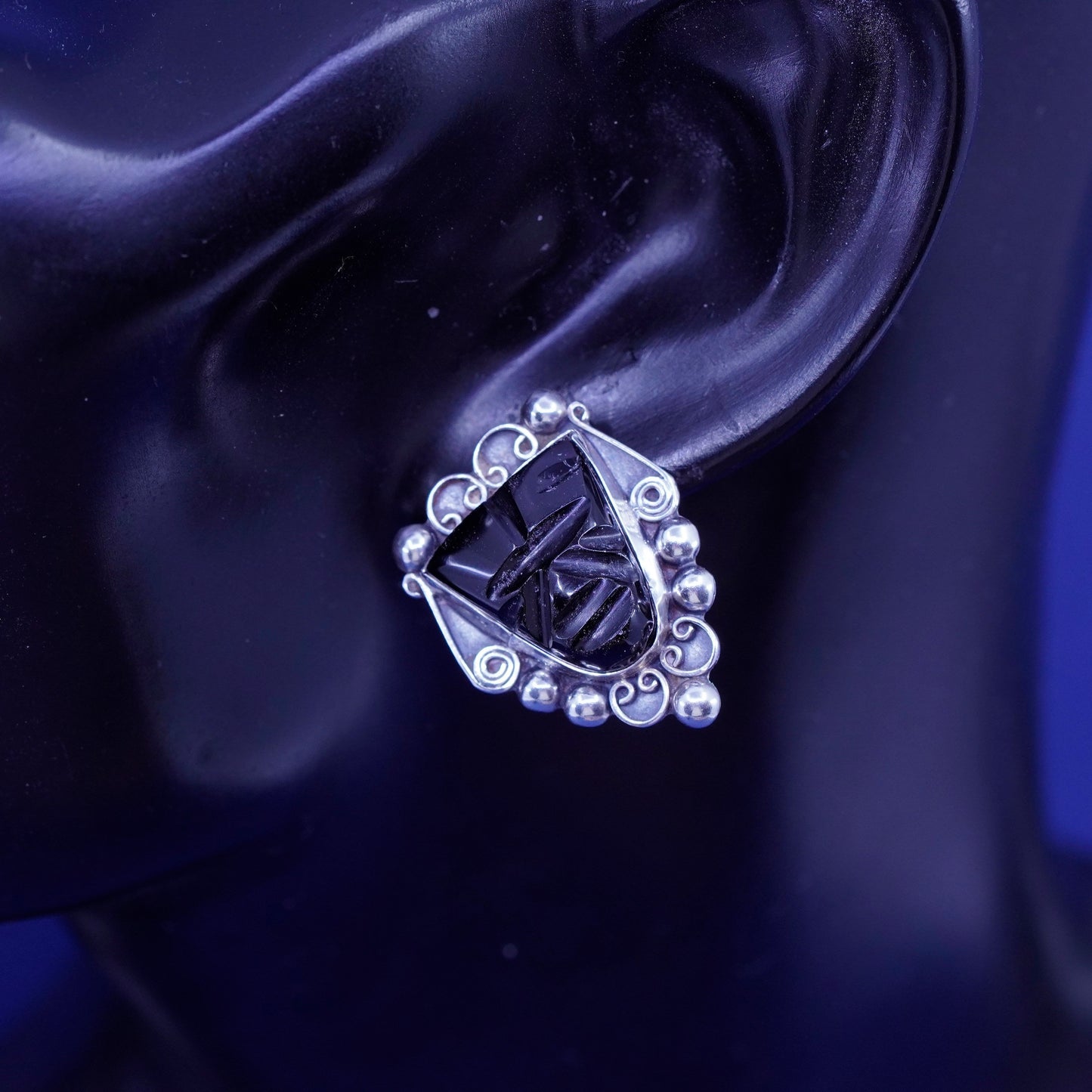 vtg Mexico Sterling silver handmade earrings, 925 screw back warrior face onyx
