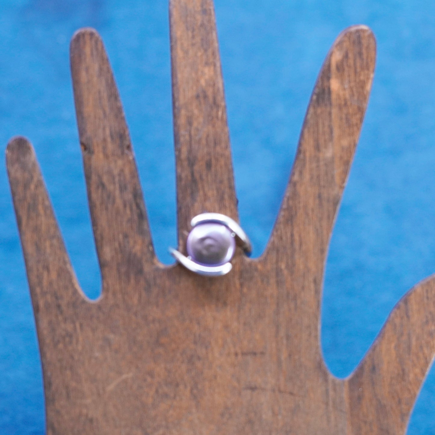Size 9.25, vintage textured Sterling 925 silver ring with coin black pearl