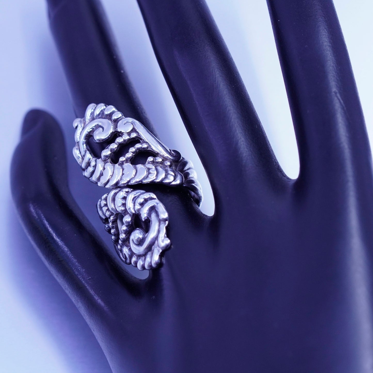 Size adjustable, vtg taxco Sterling 925 silver ring, wrap filigree swirly band