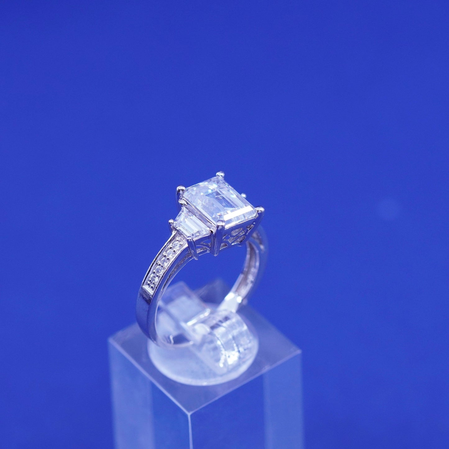Size 8, vintage Sterling 925 silver engagement anniversary ring cluster Cz