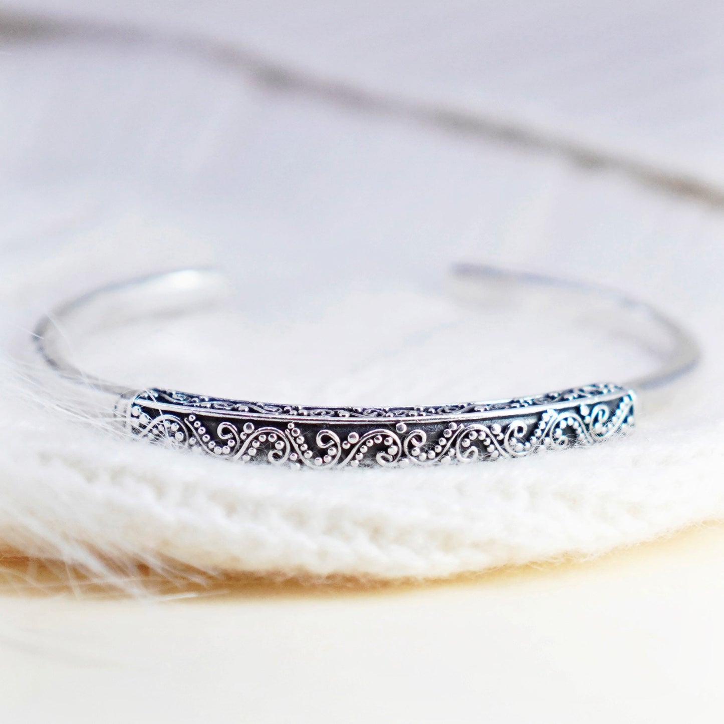 7”, Vintage designer Sterling silver handmade bracelet beaded textured 925 cuff