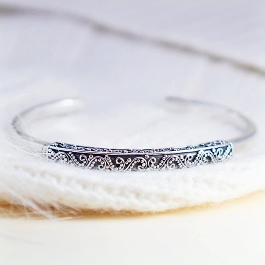 7”, Vintage designer Sterling silver handmade bracelet beaded textured 925 cuff