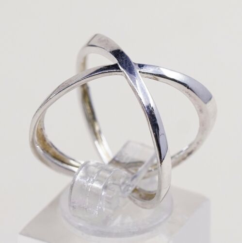 Sz 8, Vtg Sterling silver handmade ring, 925 silver cross Entwined band