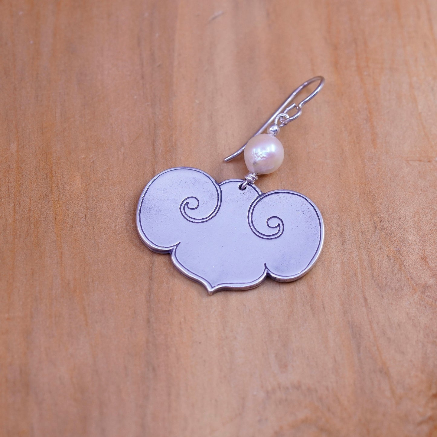 Vintage Sterling 925 silver handmade oriental cloud earrings with pearl