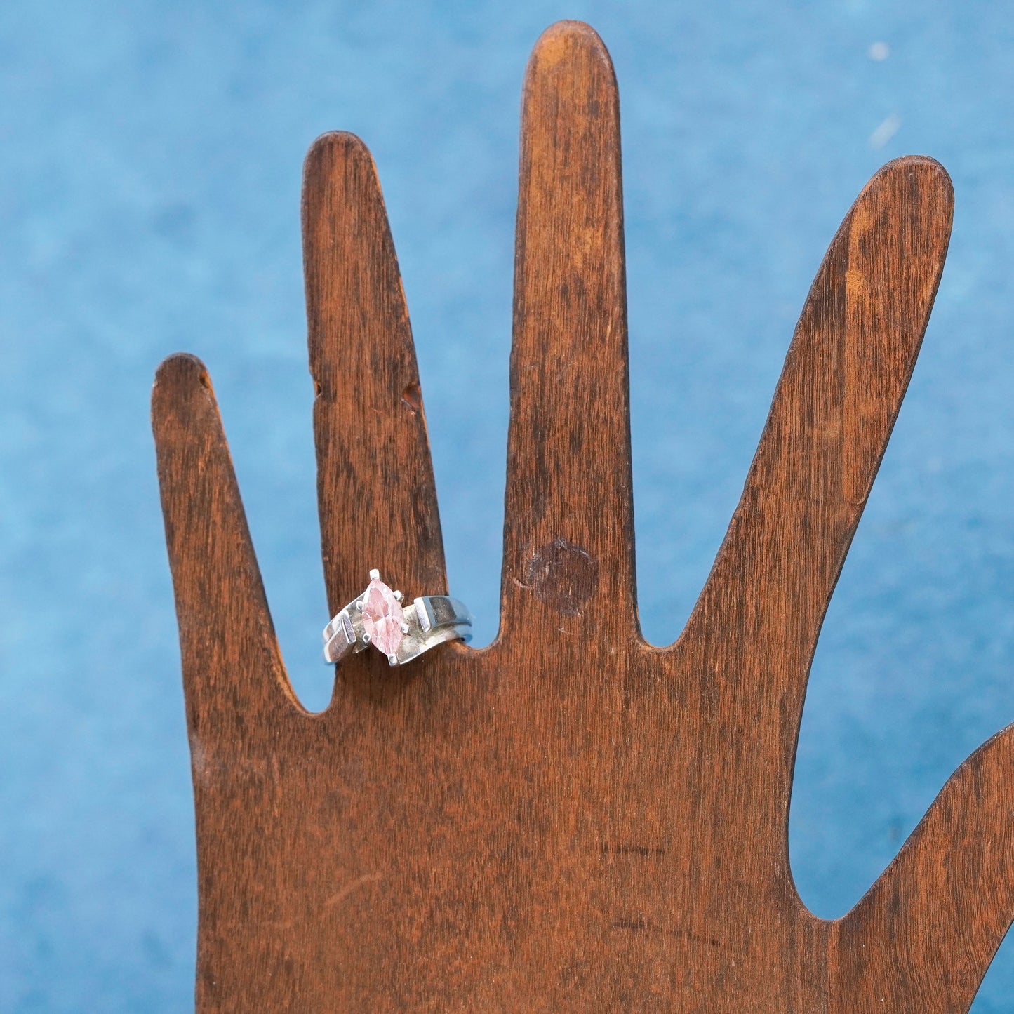 Size 6.25, vintage Sterling 925 silver handmade ring with pink crystal