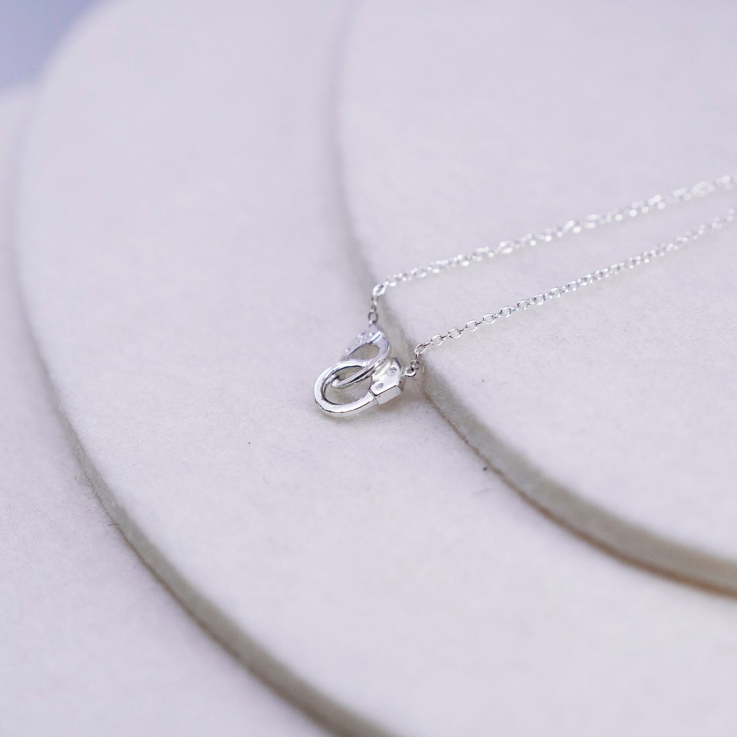 16+2”, vintage Sterling 925 silver handmade circle necklace w/ handcuff pendant