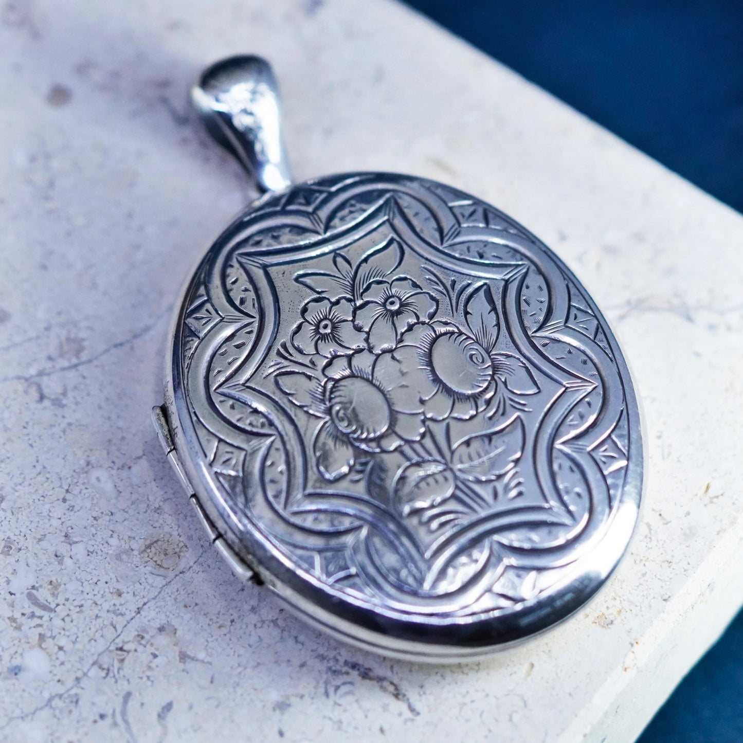 Sterling silver handmade pendant, huge 925 oval floral textured photo locket