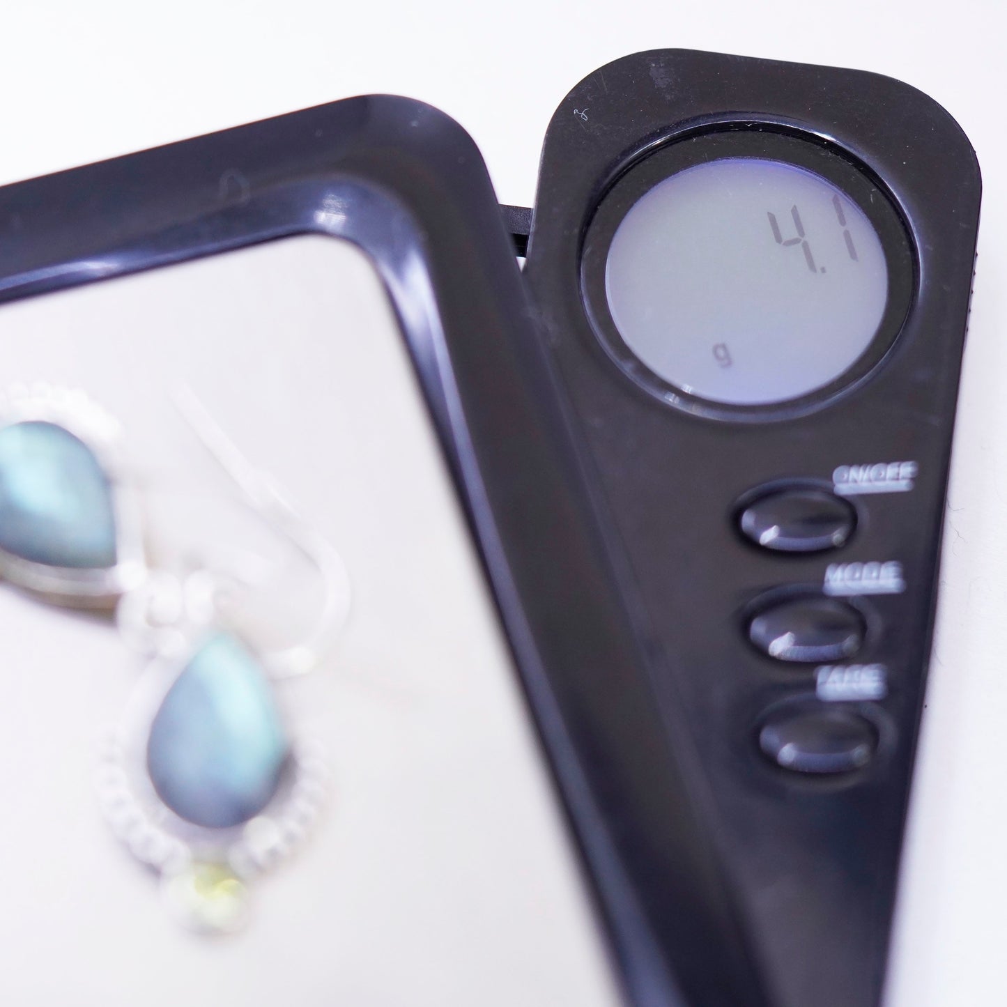 Vintage Sterling 925 silver handmade teardrop earrings with labradorite peridot