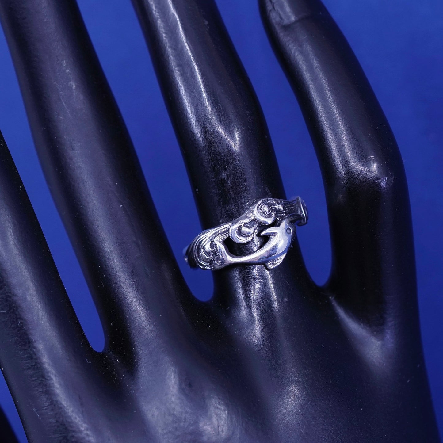 Size 6, vintage sterling silver handmade ring, 925 band with dolphin and waves