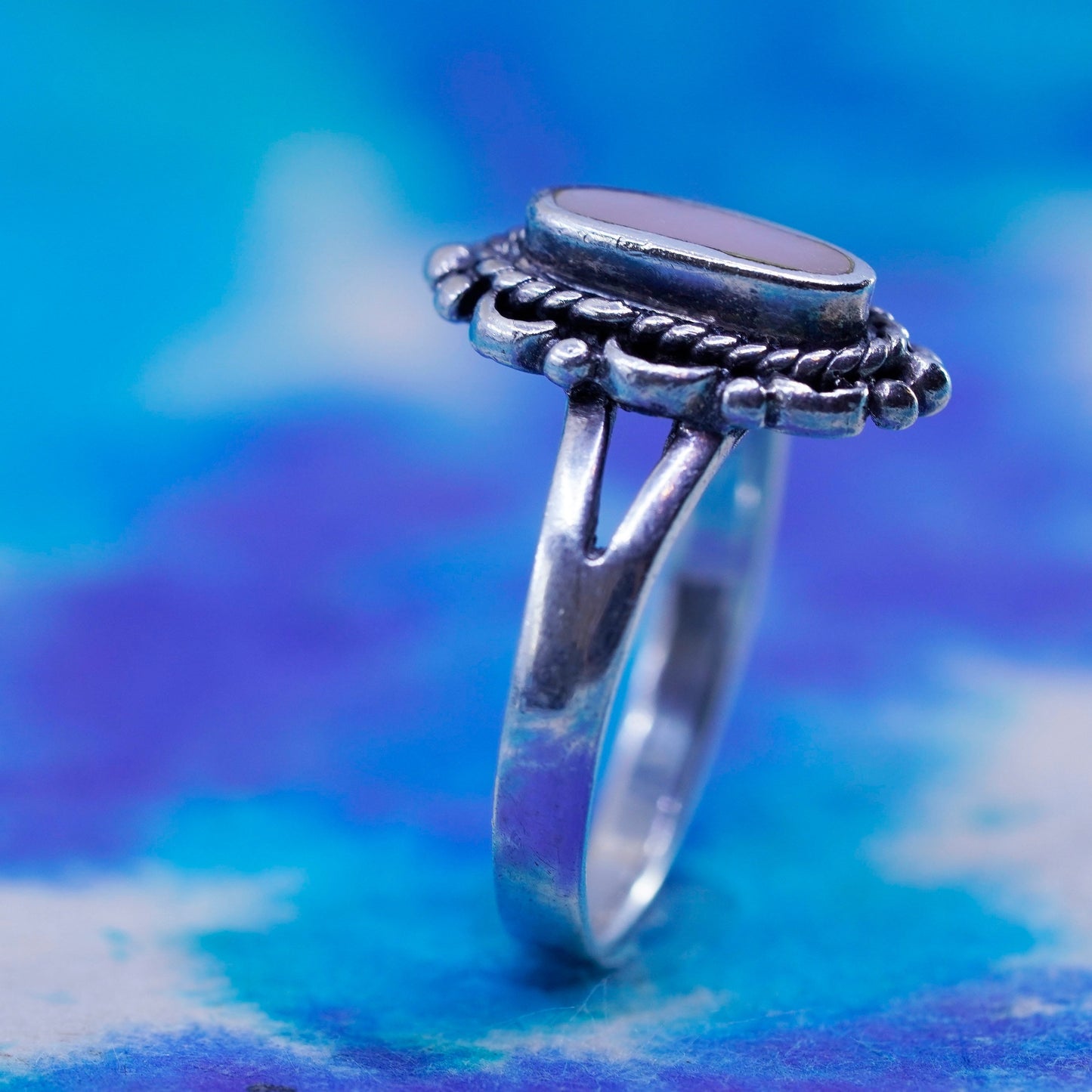 Size 7, vintage sterling 925 silver handmade ring with mother of pearl beads