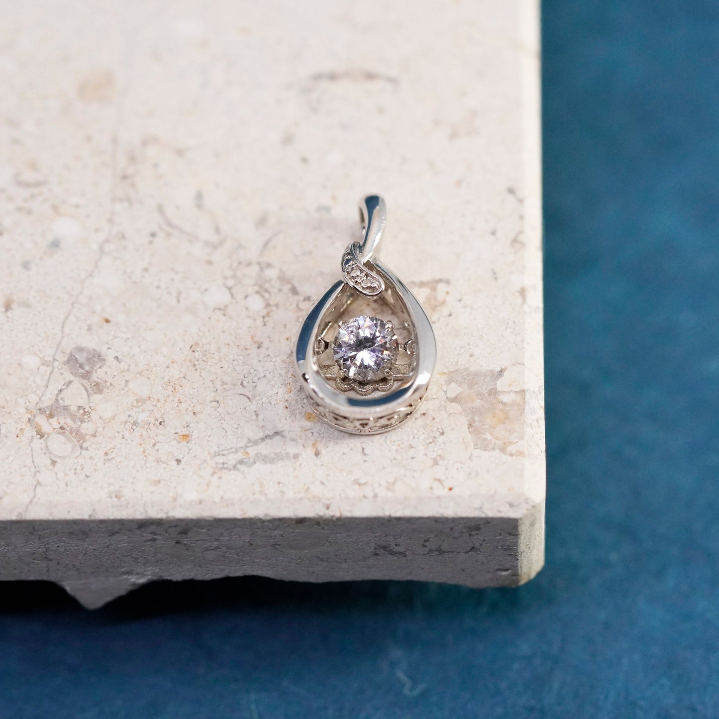 vintage Sterling 925 silver handmade teardrop pendant with dancing cz