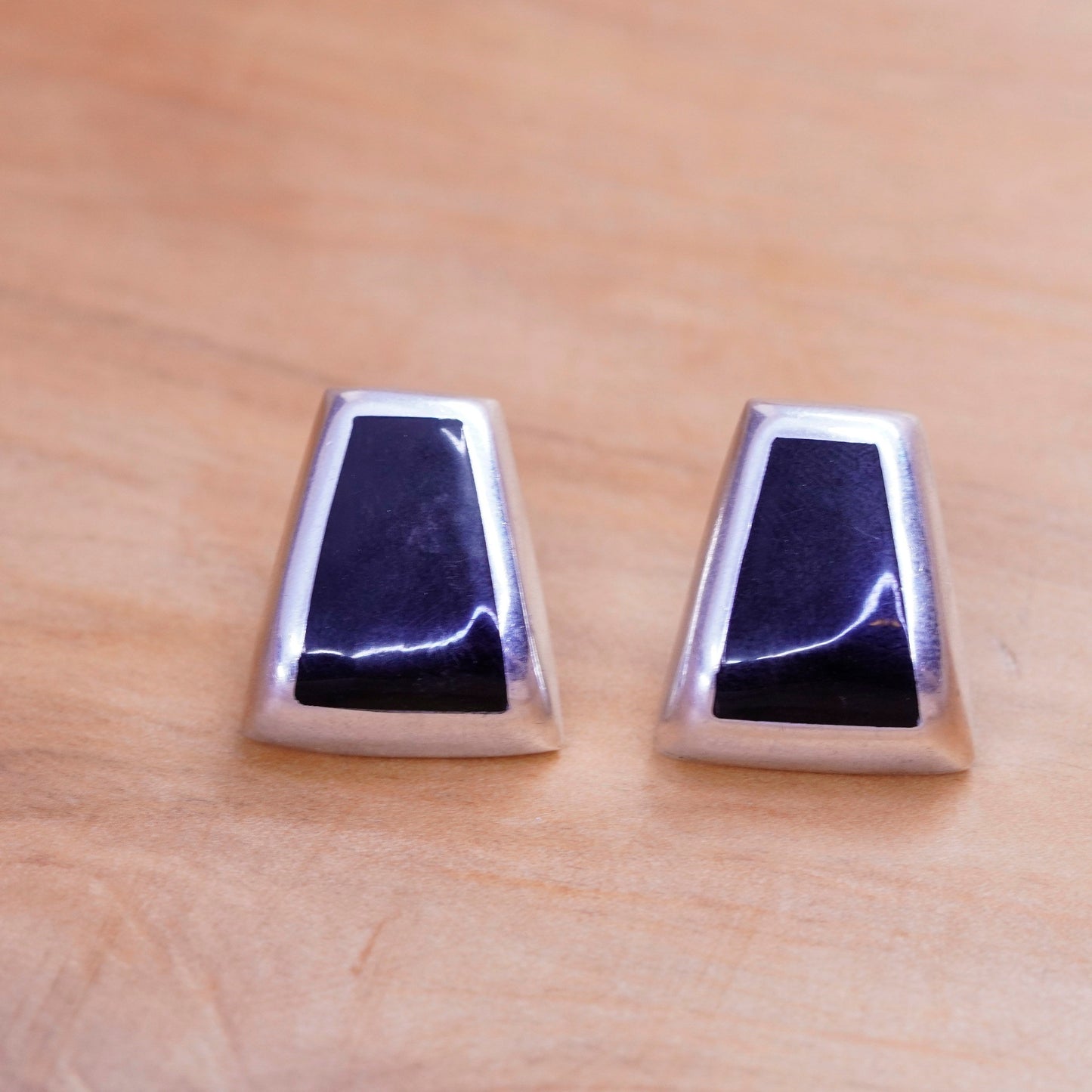 Vintage Mexico Sterling 925 silver handmade studs earrings with obsidian inlay, stamped 925 Mexico