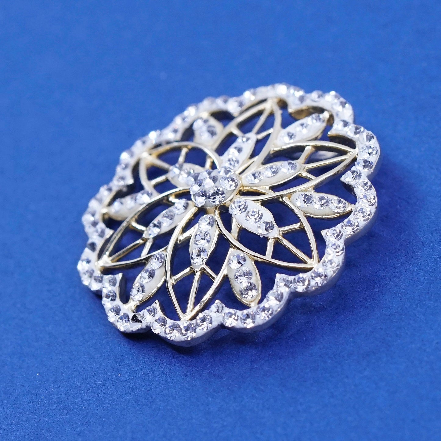 vermeil gold over Sterling silver 925 snowflake flower pendant w/ cluster Cz