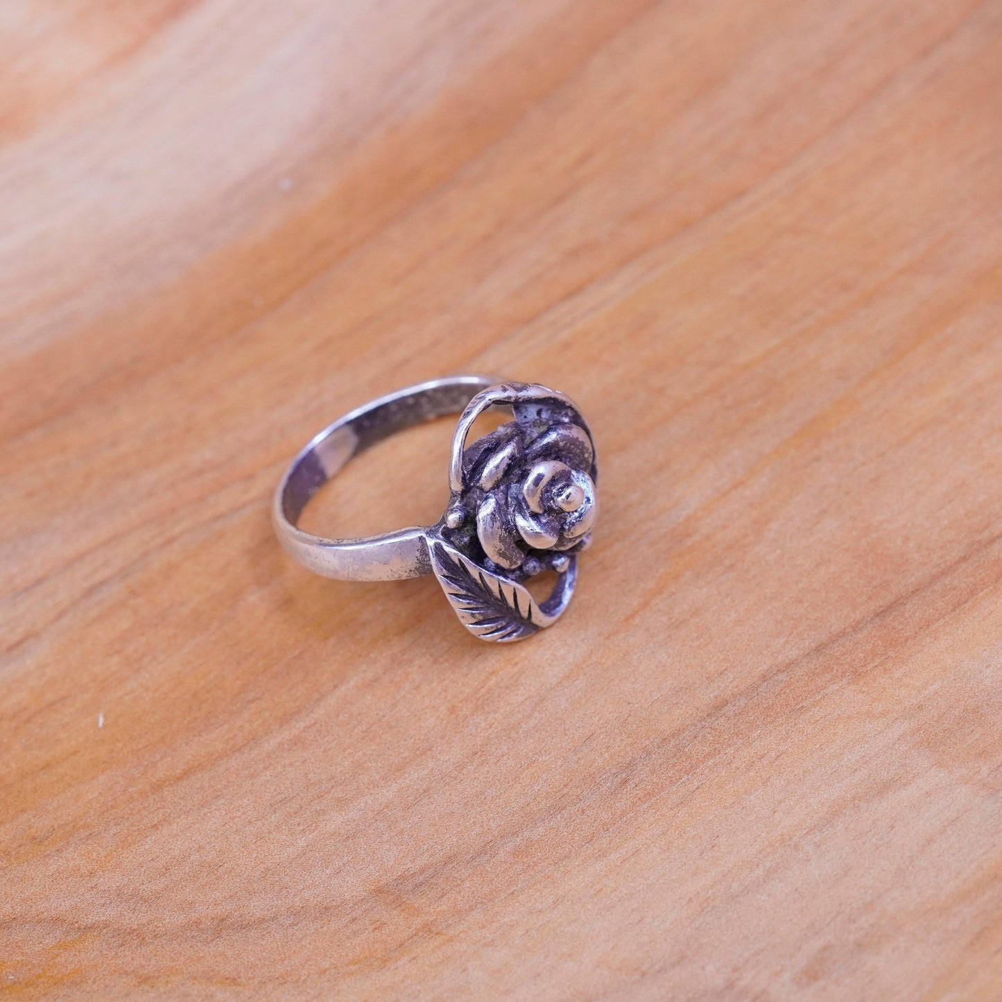 Size 6.5, vintage Sterling silver handmade ring, 925 rose flower on vine