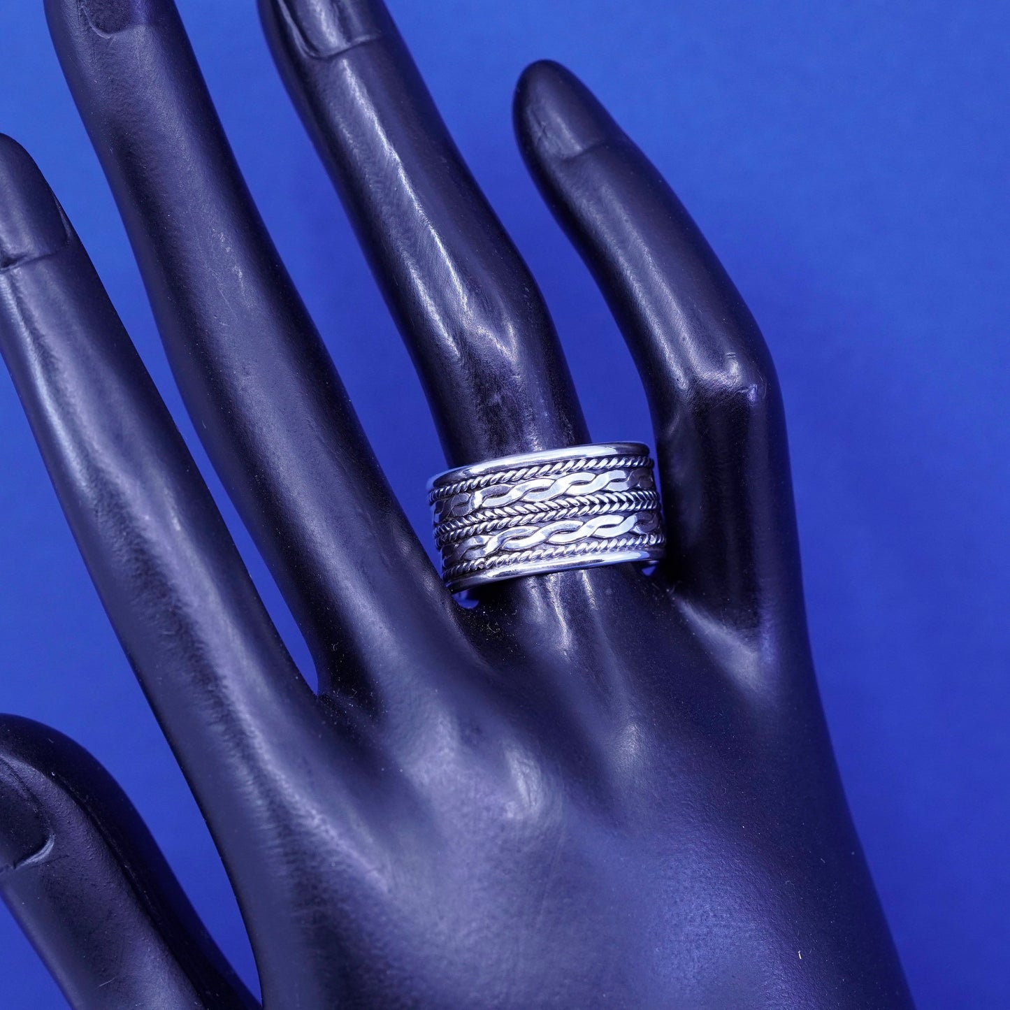 Size 9.5, vintage Sterling silver handmade band, wide 925 cable open band
