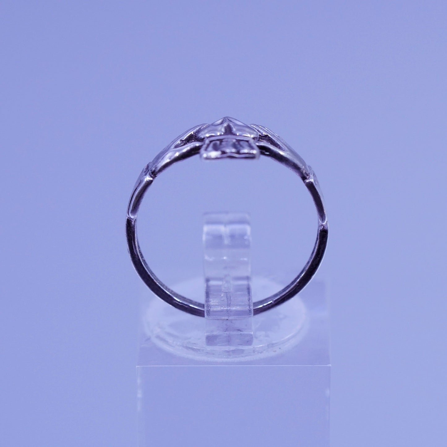 Size 7.25, Irish Claddagh friendship Sterling 925 silver ring, holding heart