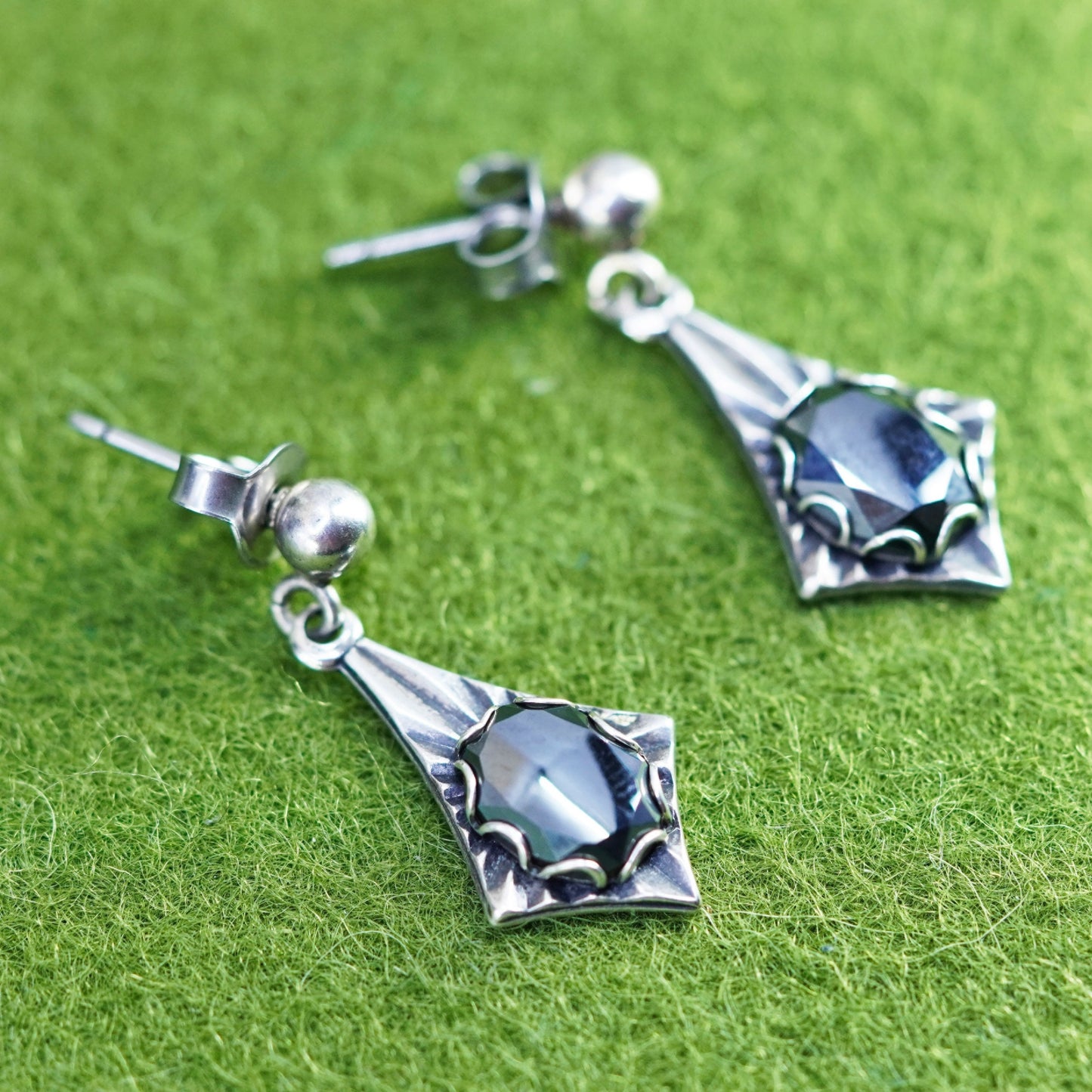 Vintage 925 Sterling silver handmade earrings with teardrop hematite