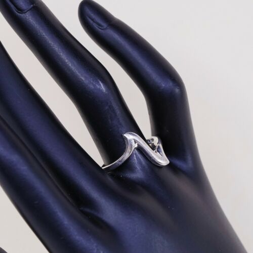 Size 8, vintage Sterling silver handmade ring, solid 925 silver Heart beat Band