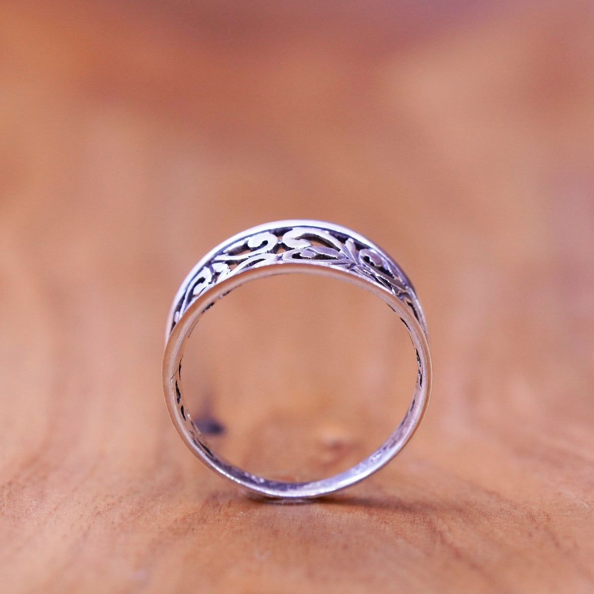 Size 8, vintage Sterling 925 silver handmade ring, filigree band