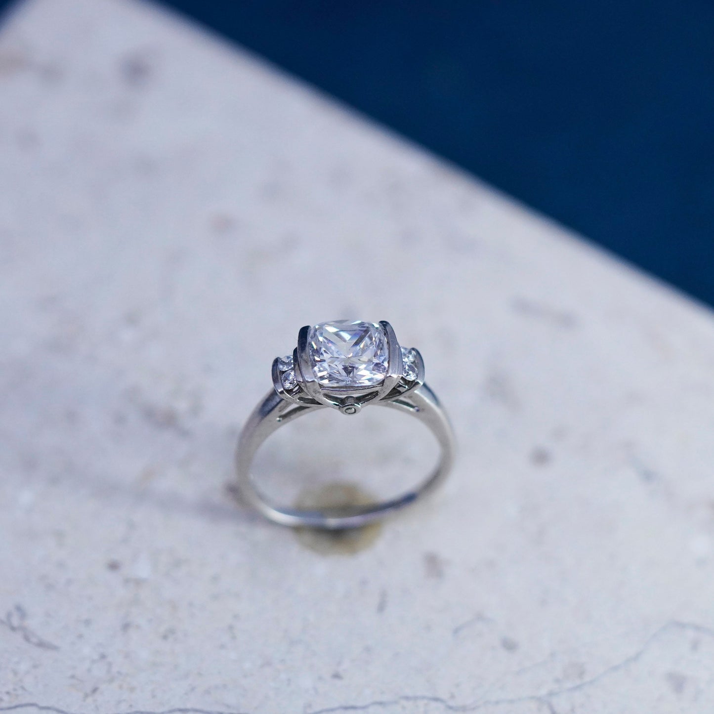 Size 9, vintage Sterling 925 silver engagement anniversary band ring with Cz