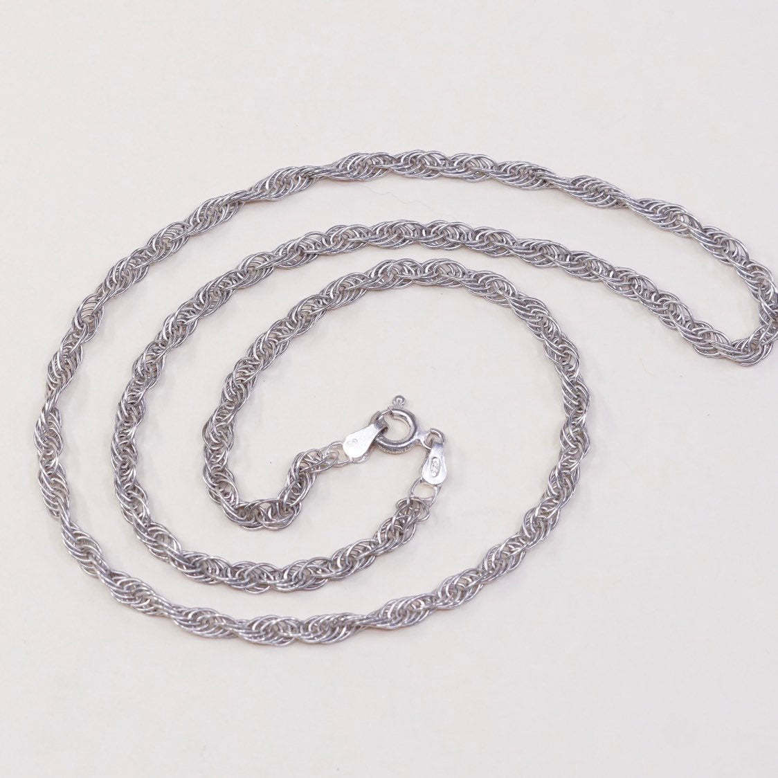 18”, vtg Sterling silver necklace, solid Italy 925 Singapore rope chain