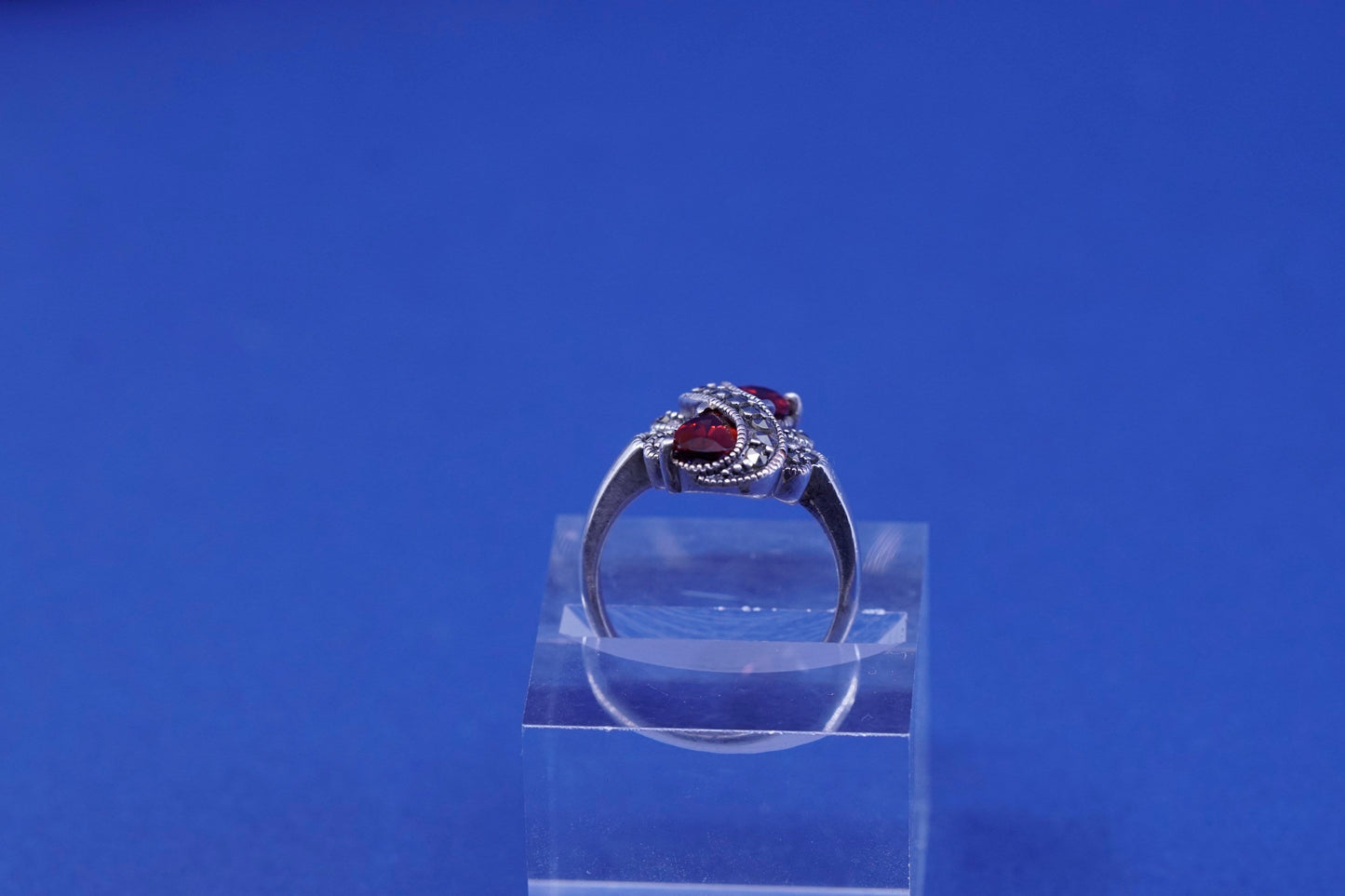 Size 9, vtg Sterling 925 silver handmade cocktail ring with Ruby and marcasite