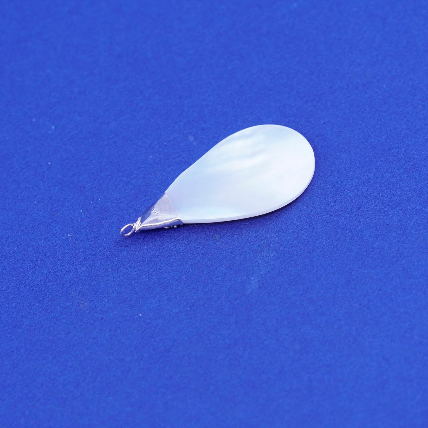 Vintage sterling 925 silver handmade pendant with teardrop mother of pearl