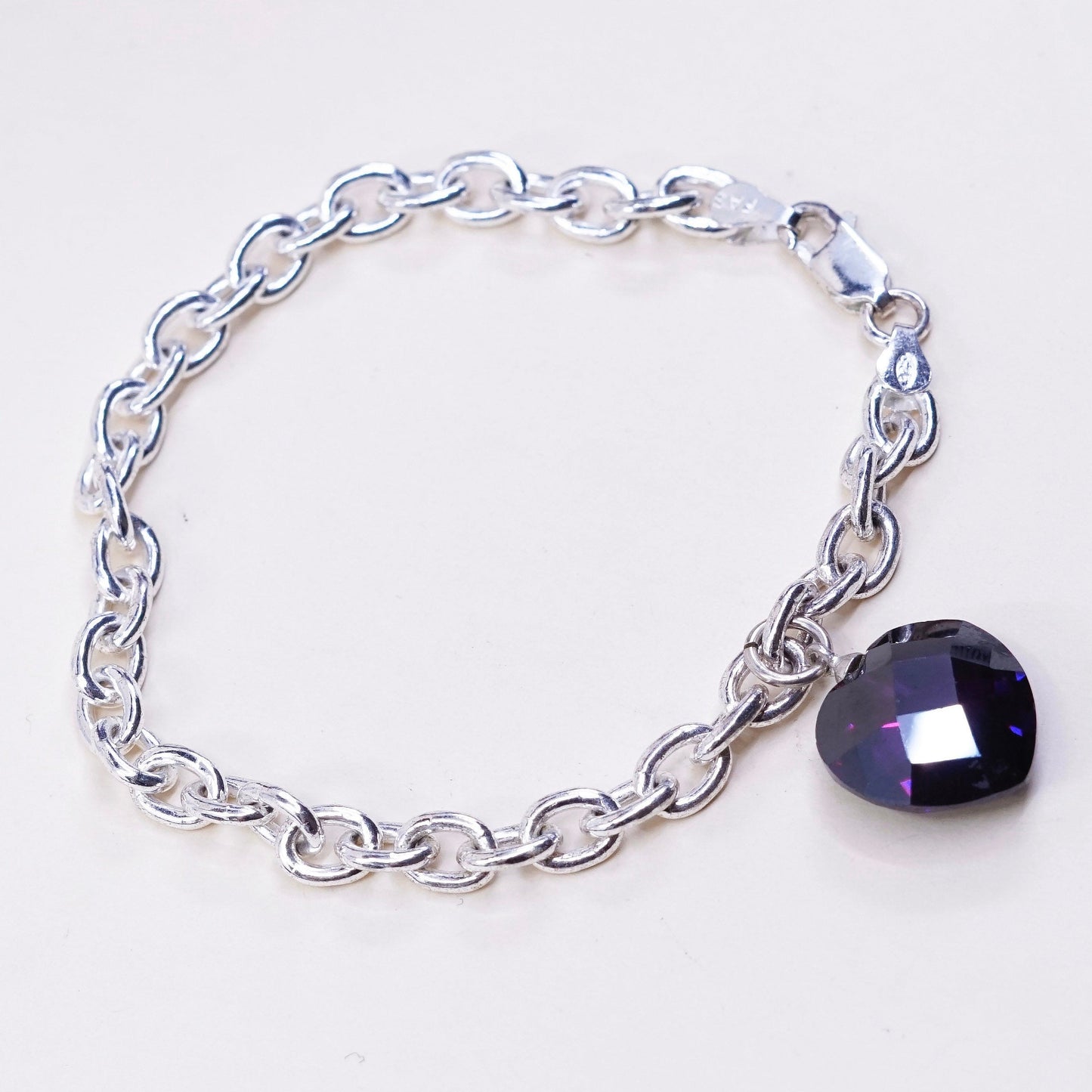 7.25”, vtg sterling silver bracelet, bold circle chain with crystal heart charm