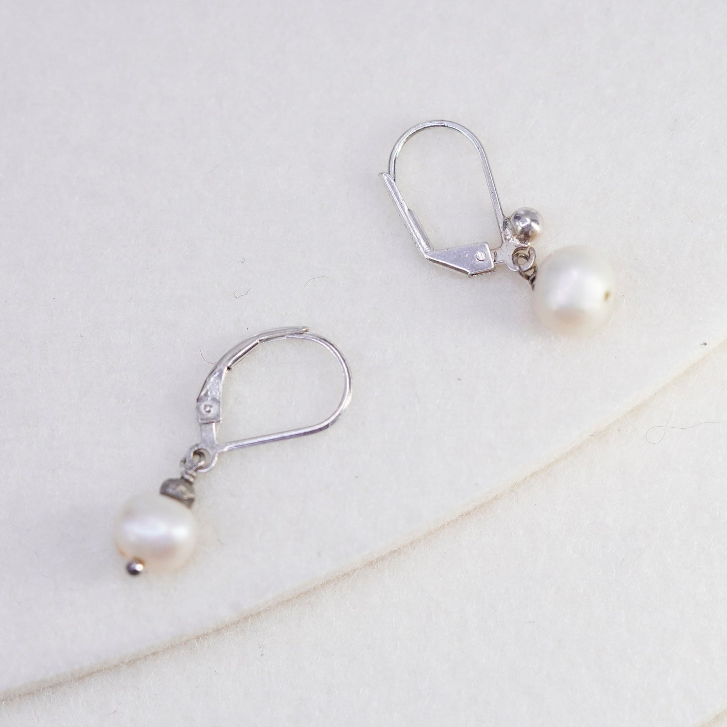 Vintage Sterling 925 silver handmade earrings with freshwater pearl