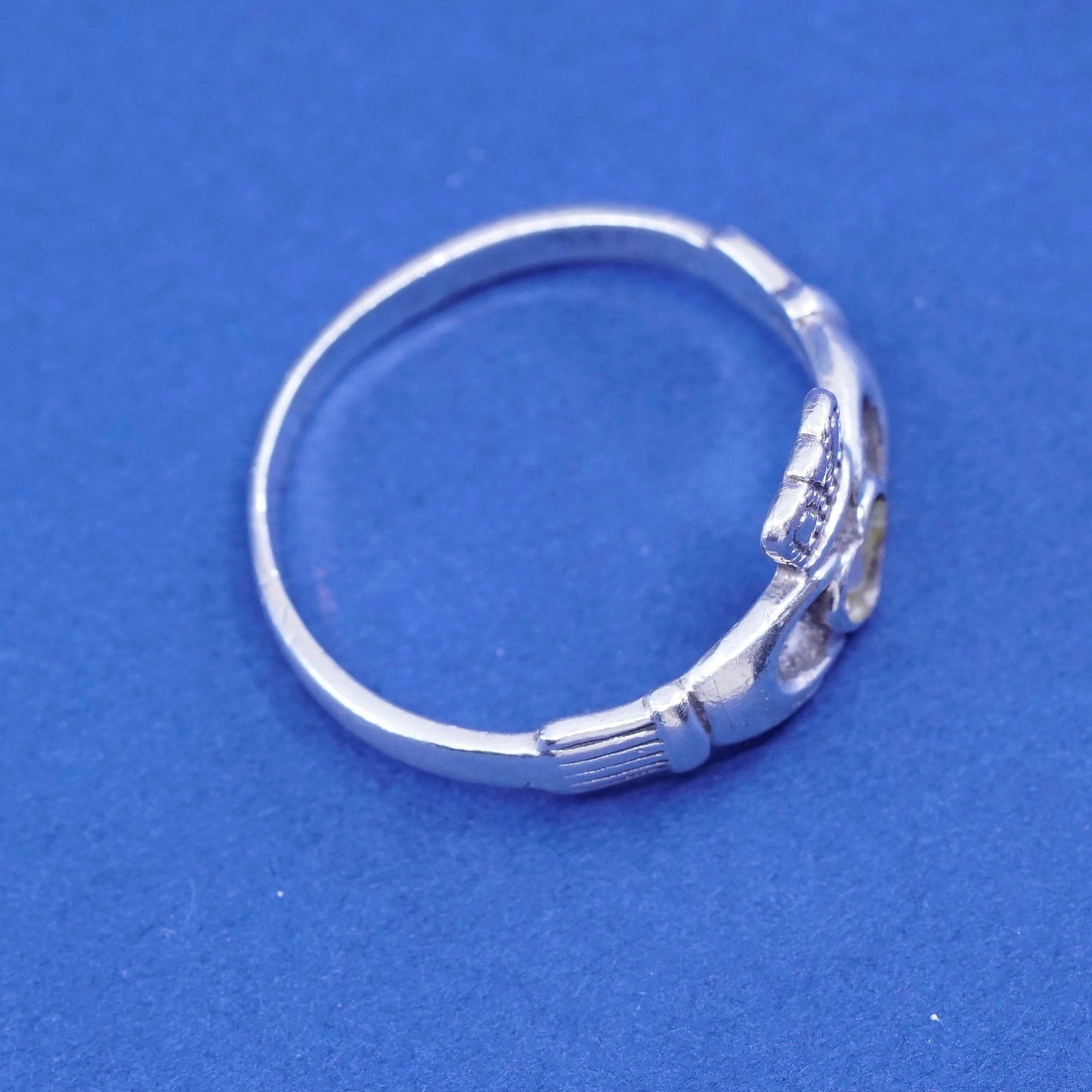 sz 9, vtg Ireland Solvar sterling silver claddagh ring, holding heart 925 band