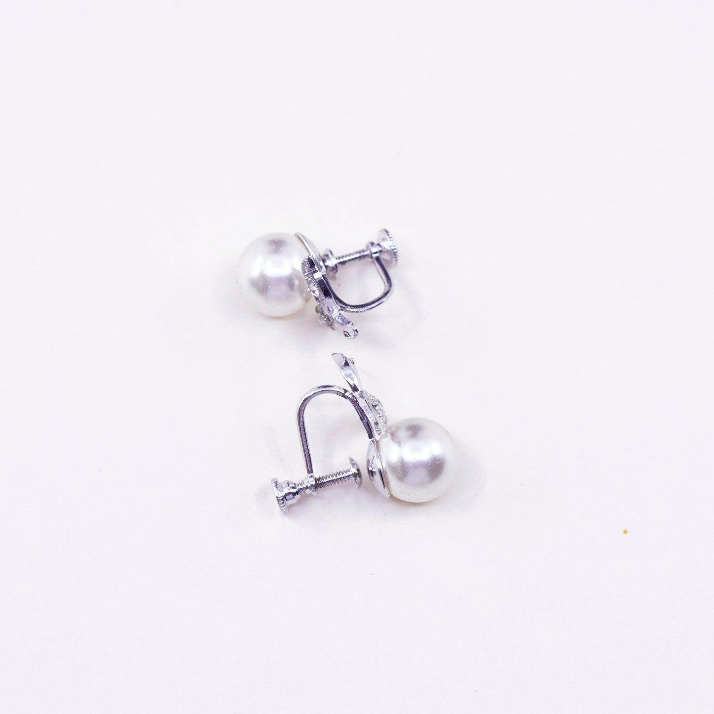 Vintage Sterling silver handmade earrings, 925 screw back leaf with pearl