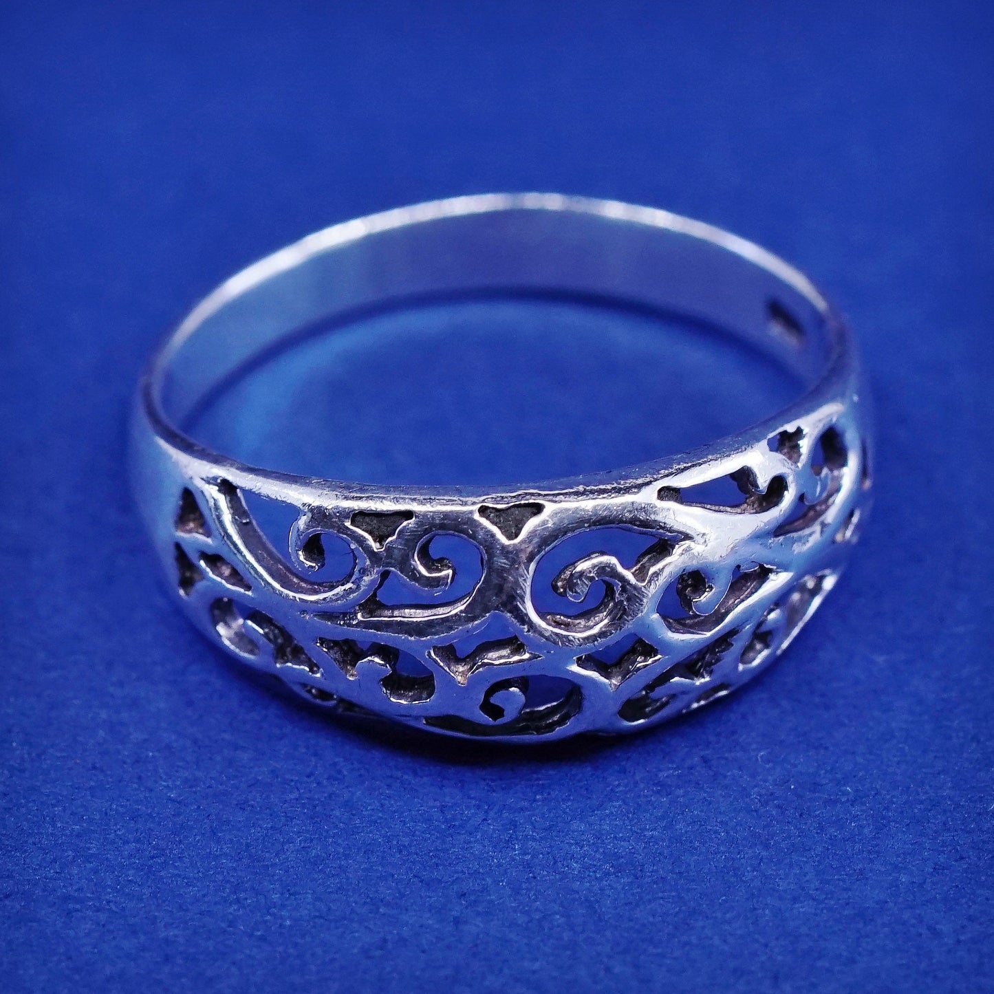 Size 9.5 vintage sterling silver handmade ring, 925 filigree whirl band