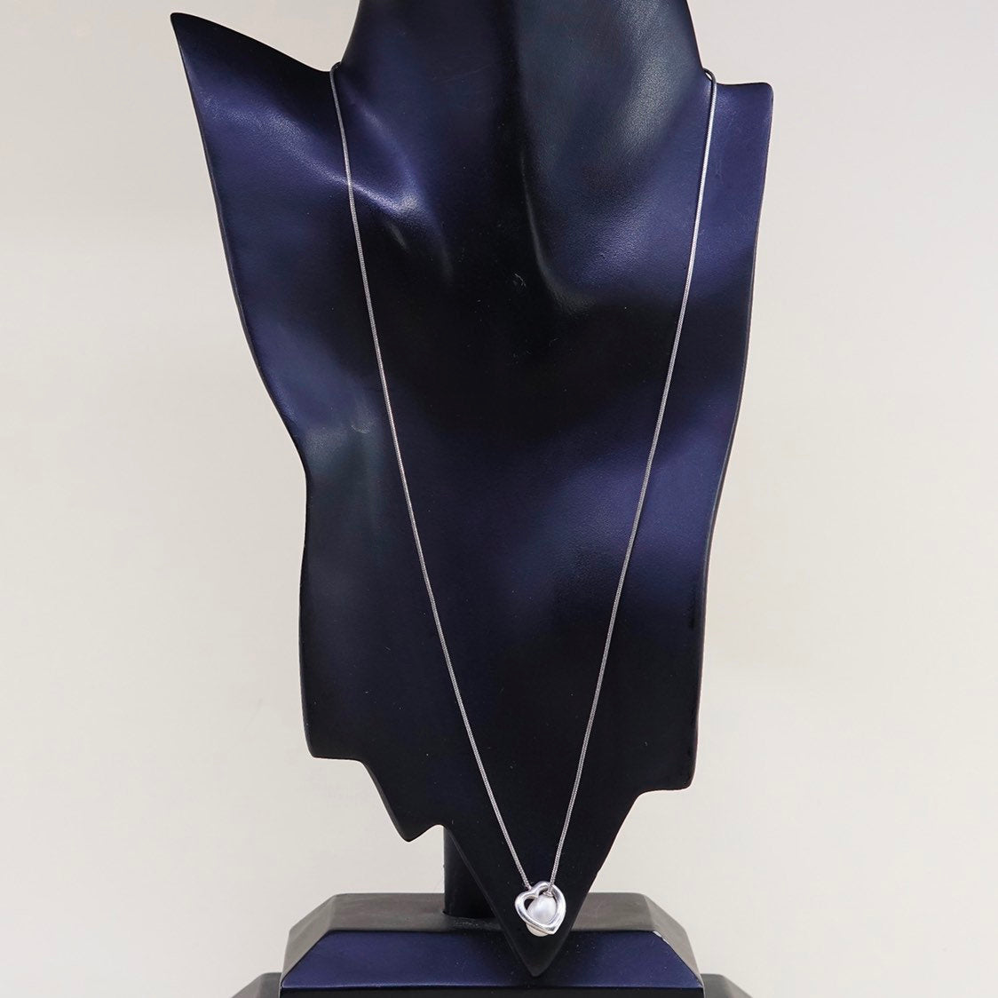 24", vtg sterling silver necklace, white pearl pendant w/ snake chain