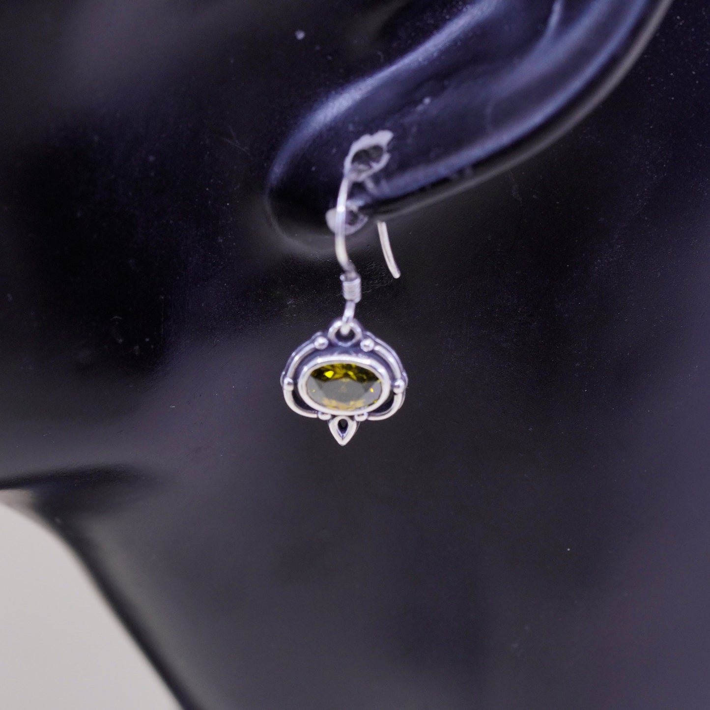 Vintage handmade sterling 925 silver olive green crystal earrings with beads