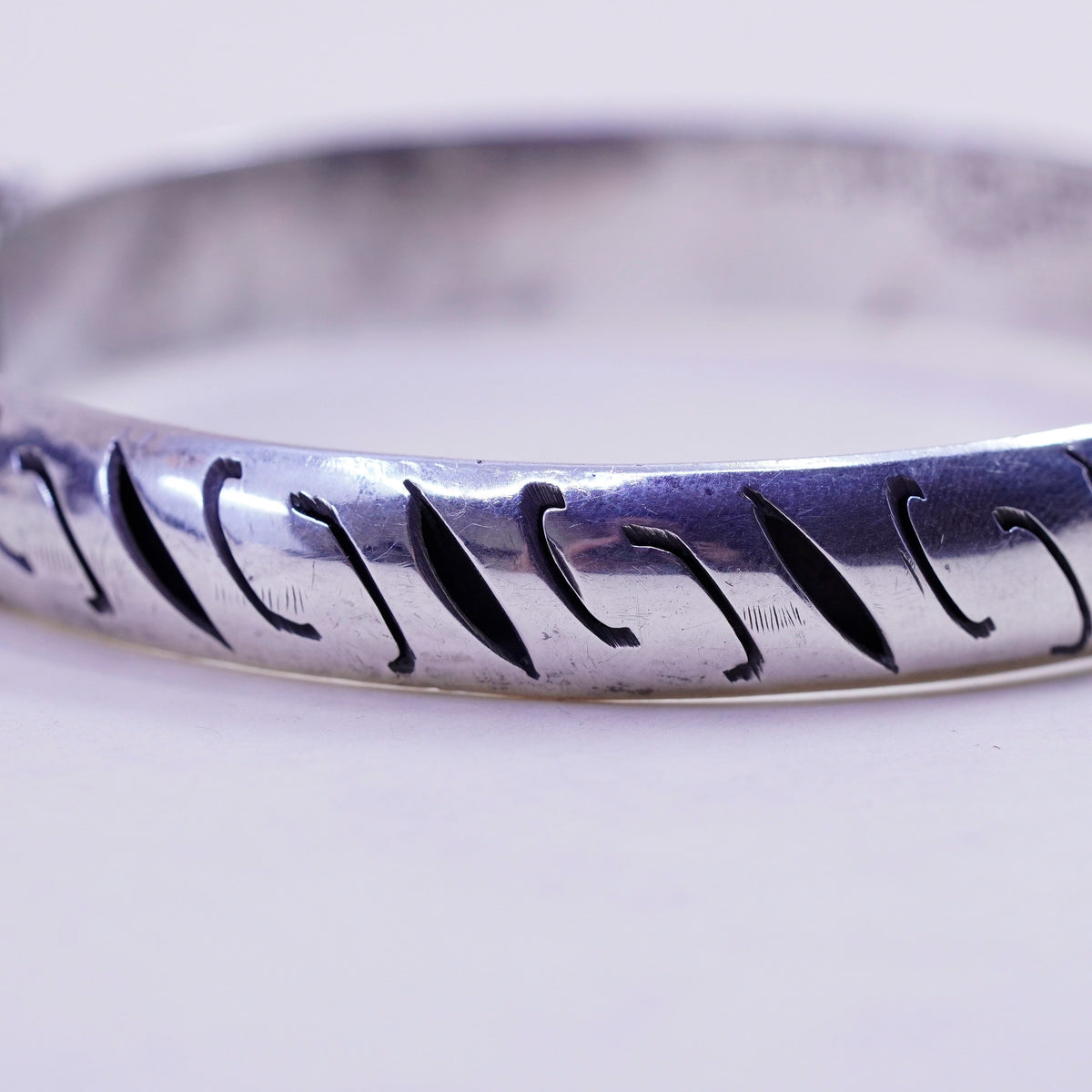 7”, Vintage Mexico sterling silver handmade bracelet, 925 hinged bangle