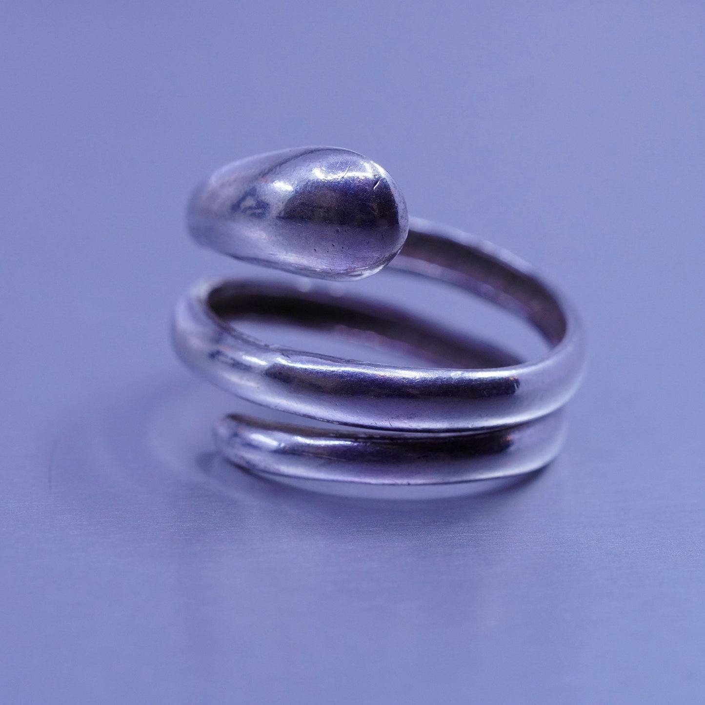 Size 6, vintage southwestern Sterling 925 silver ring, wrap band