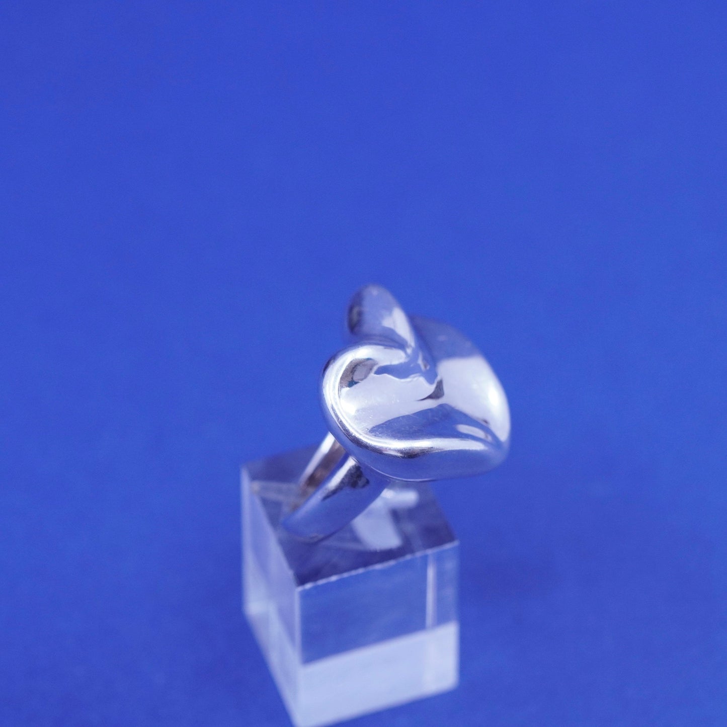 Size 6, vintage sterling silver handmade ring, lightweight puffy 925 heart band