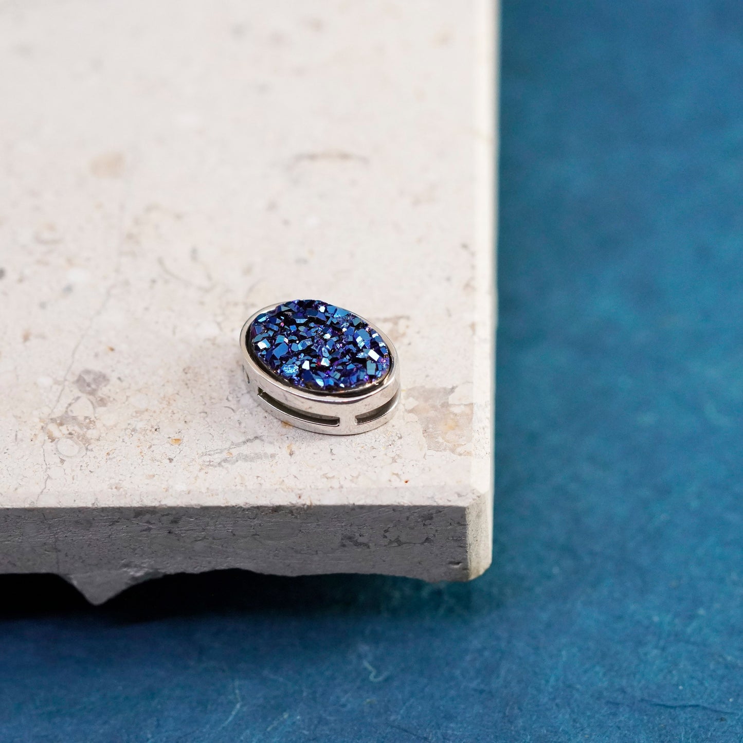 Vintage sterling 925 silver handmade pendant with blue druzy stone